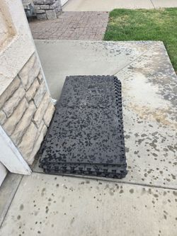 Interlocking Gym Mats