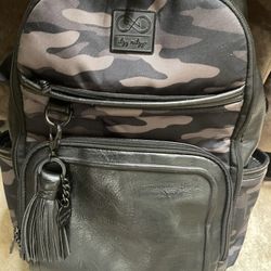 Itzy ritzy Diaper Backpack Cole And Chelsea Edition 