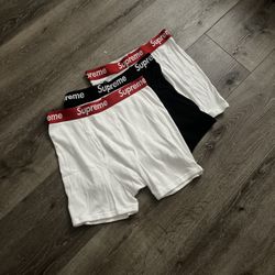Supreme x Hanes Boxer Briefs
