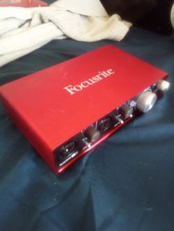 Focusrite Scarlett 2i2