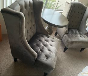 High-Back Club Chairs & table set