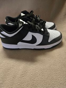Nike Dunk Low Black White NIKE Sneakers...Size 9