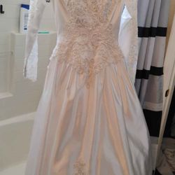 Women's Wedding Dress Size 4