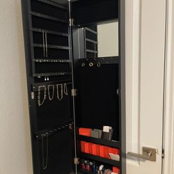 Mirrored Jewelry Cabinet / Vanity