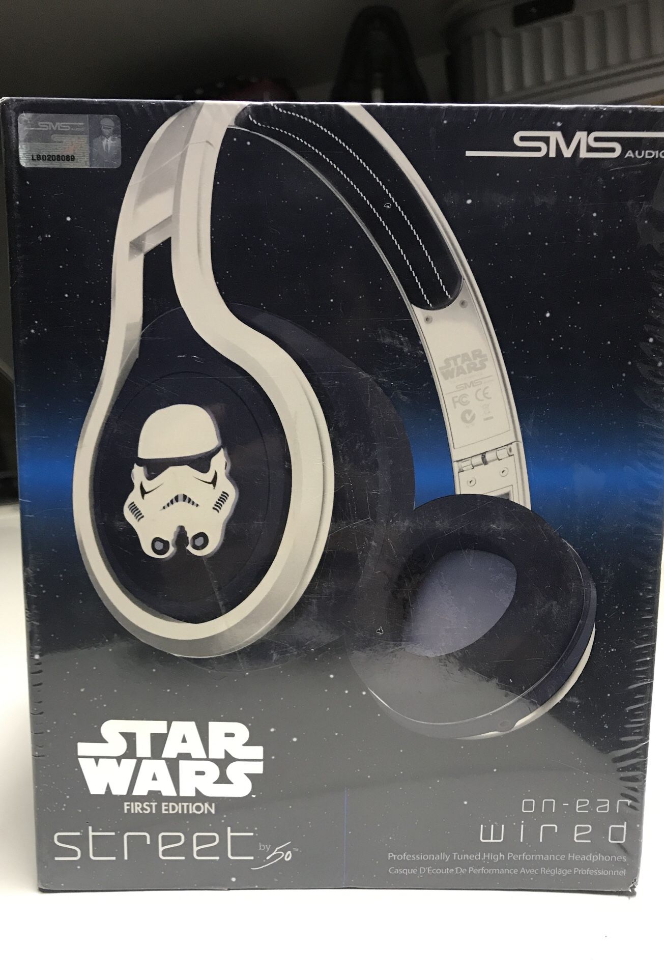 BRAND NEW SEALED STAR WARS 1ST EDITION HEADPHONES