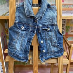 Girls Jean Vest/Jacket Size 7/8