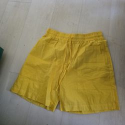Short  Size Medium 