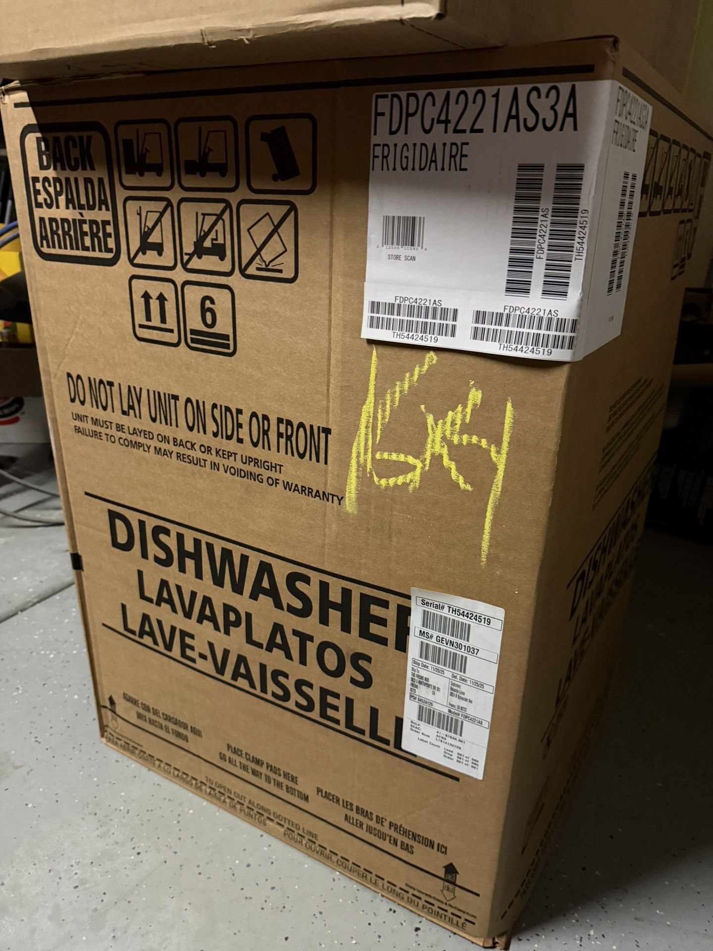 FRIGIDAIRE 24 in. Dishwasher-Stainless Steel