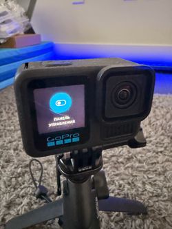 GoPro Hero 13 Black Bundle – Mini Tripod, Remote, Lens Mod & Batteries