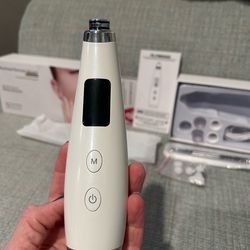 Blackhead Remover Vacuum  - new in box
