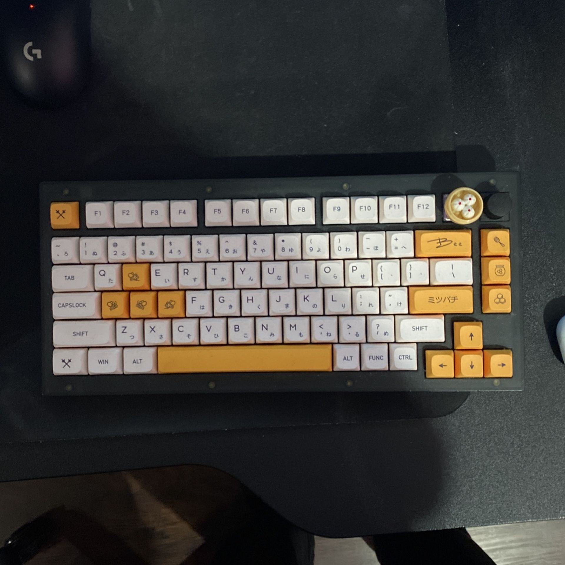 *CUSTOM* Mechanical Keyboard (look desc)