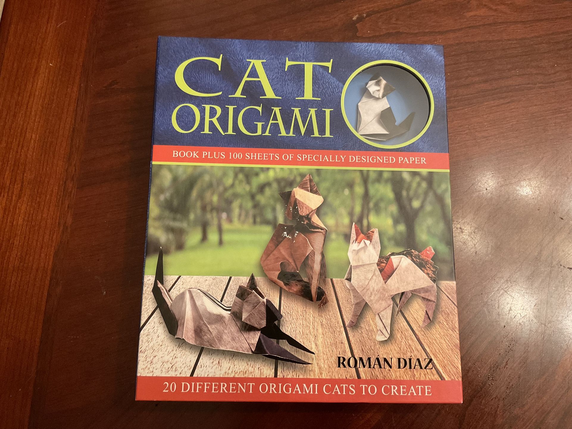 New Cat Origami Book by Roman Diaz/ 100 Sheets of Specially Designed Paper Kit