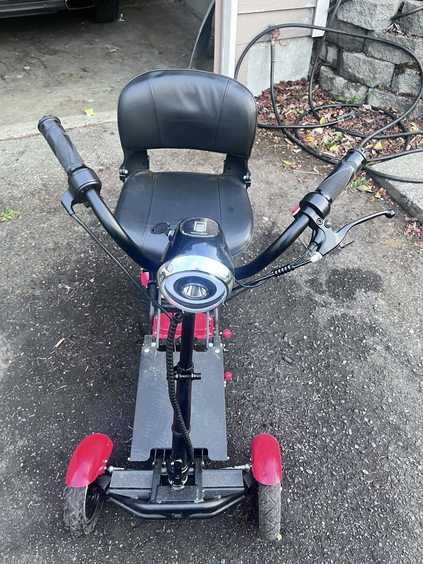 700Like New Barely Used Powerful electric Harley mobility Scooter