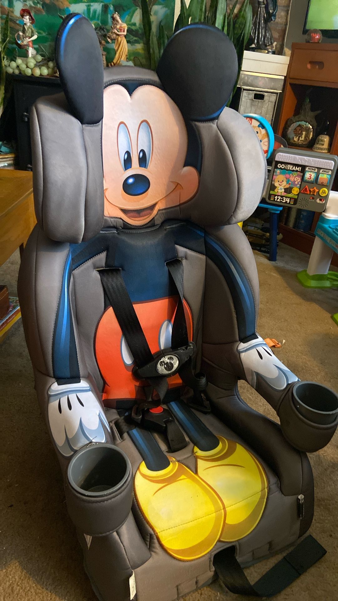 Toddler Car seat 39. Pick Up. E. 72. and. Grandview. E. Tacoma