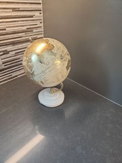 Gold metallic globe decoration
