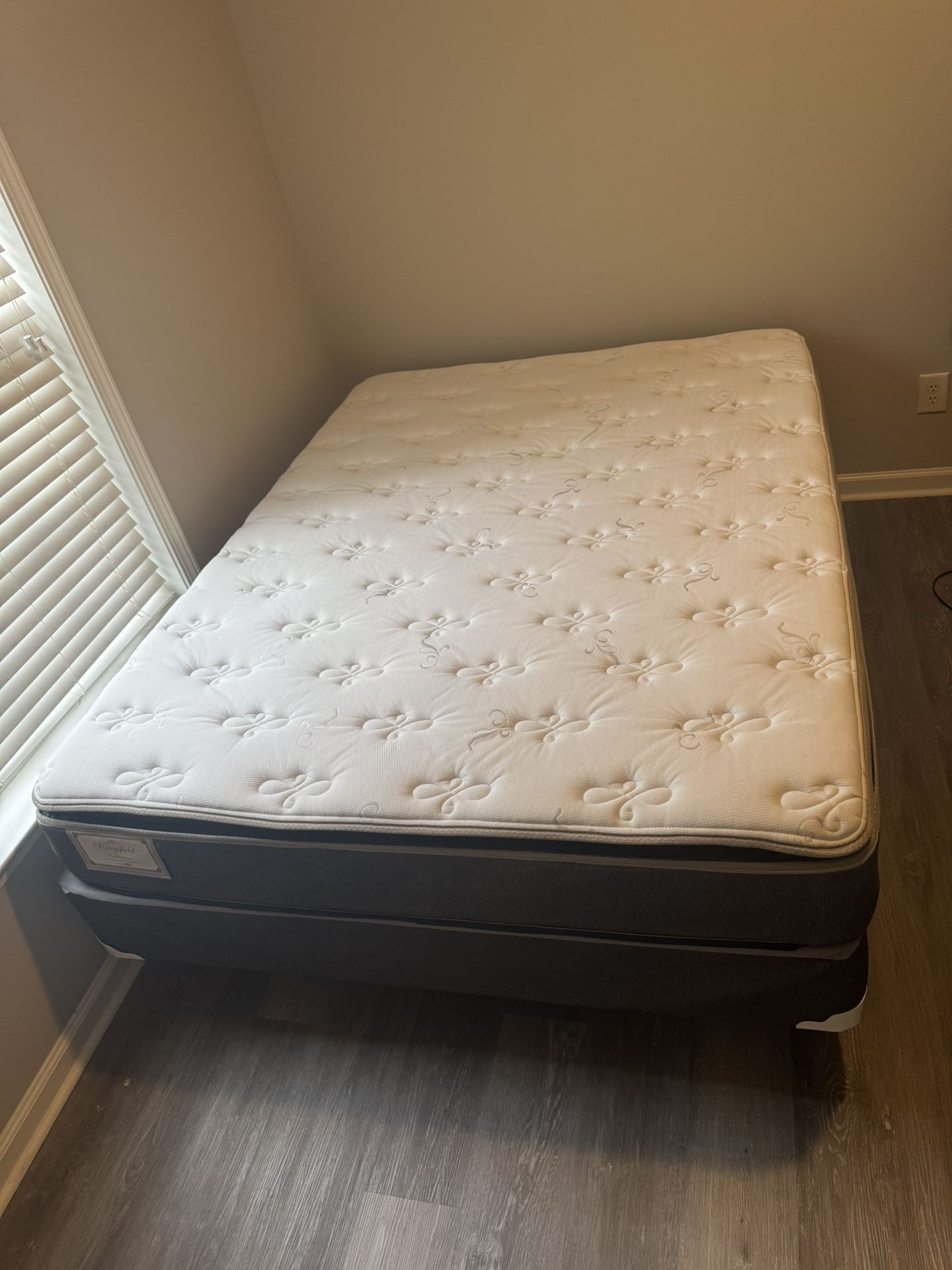 🛏️ Bed Frame + Mattress + Box Spring – Gently Used – $150 (Great Deal!