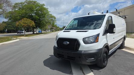 2020 ford transit low roof