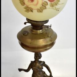 VICTORIAN STYLE BRASS BANQUET LAMP