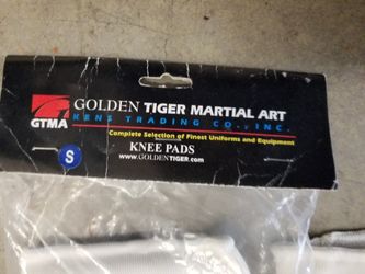 Knee pads
