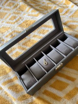 Watch/jewelry box