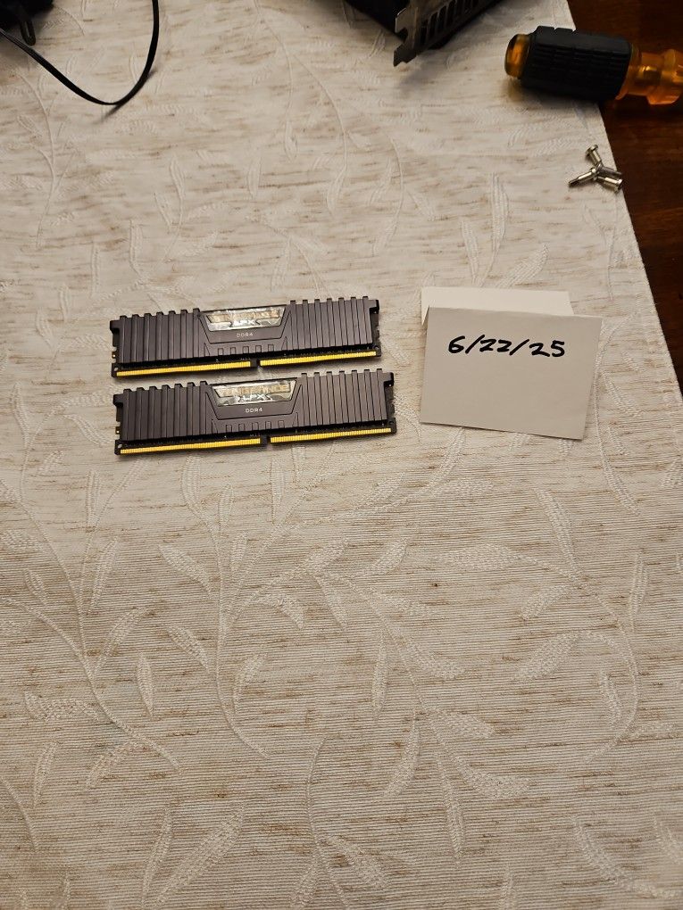 CORSAIR Vengence LPX DDR4 32Gb 2400mhz Kit