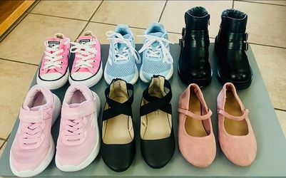 Girls' shoes