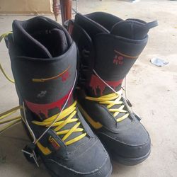Vans Hi-Standard snowboard boots