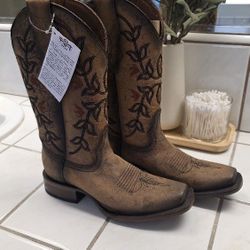 Womans Cowboy Boots