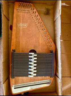 Autoharp By Oscar Schmidt
