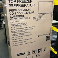 Vissani 18.1 cu. ft. Top Freezer Refrigerator with Adjustable Glass Shelving in White, Garage Ready