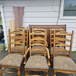 FREE CHAIRS