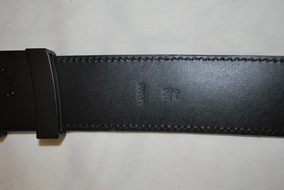 ✨Louis Vuitton Black Damier Belt 40 inches