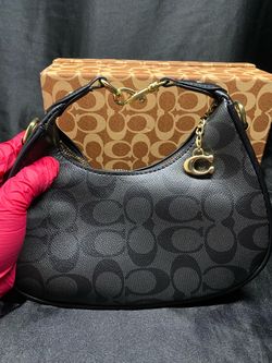 Coach Signature Hobo Shoulder Bag Black