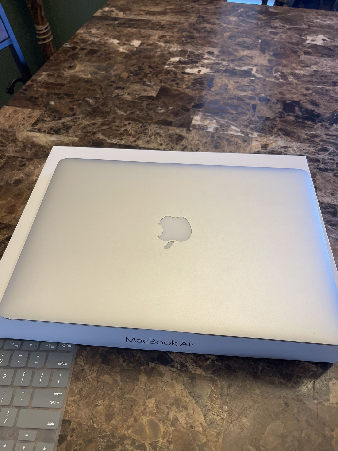 Macbook Air 13 Inch 2017