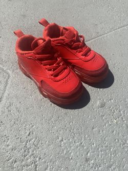 Reeboks (Size 6C) 