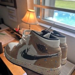 Jordan 1 Mid “Brushstroke”