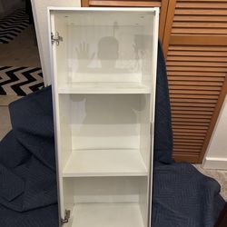 Short Narrow Billy bookshelf w glass door