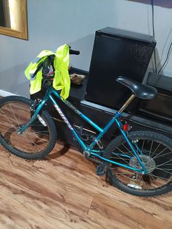 ***HUFFY bike***