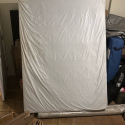 Free used queen size boxspring 