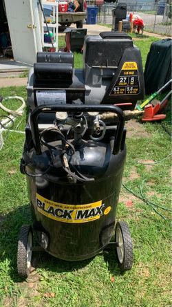 Air compresor commercial 27 gallon 5 hp 8.2 com 5.6 can 49/90@ psi 150$