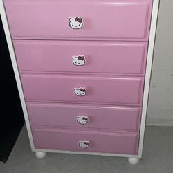 Hello Kitty Dresser