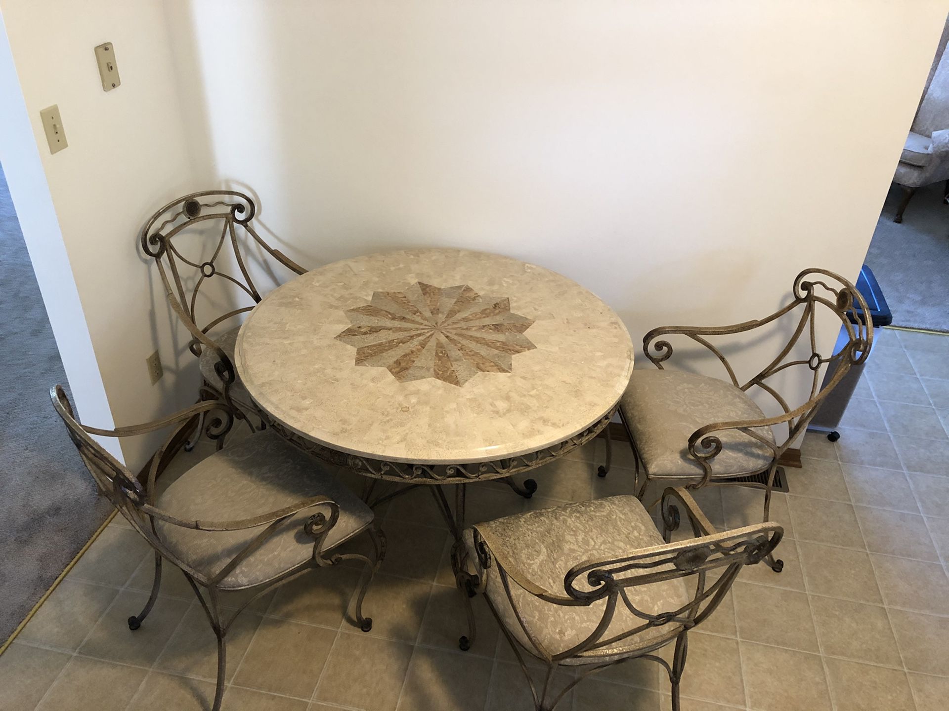 Kitchen table, 4 chairs, buffet