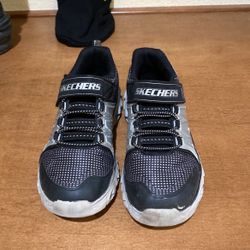 Boys Skechers Size 3