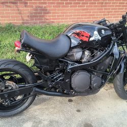 Motorcycle  750cc Bobber/Cafe Racer/Streetfighter