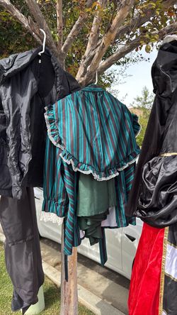 Haunted house, female costume