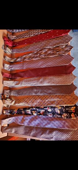 Lot Of 13 Quality Ties And DOZENS MORE ITEMS POSTED HERE