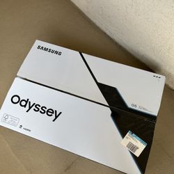 Samsung Odyssey G5 32” Curved Gaming Monitor (QHD, 165Hz)