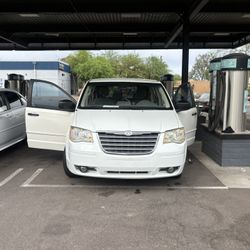 2008 Chrysler Town & Country