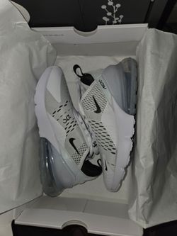 Nike 270s