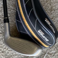 Left Hand Taylormade Rescue Mid 22* 4 Hybrid 